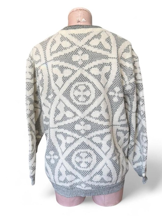 90s Gray & White Knit Patterned Grandpa Cardigan Sweater - Picture 2 of 6